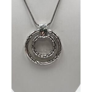 BRIGHTON Silver Tone w/ Patterned
Double Ring Pendant Snake
Chain Necklace for‎